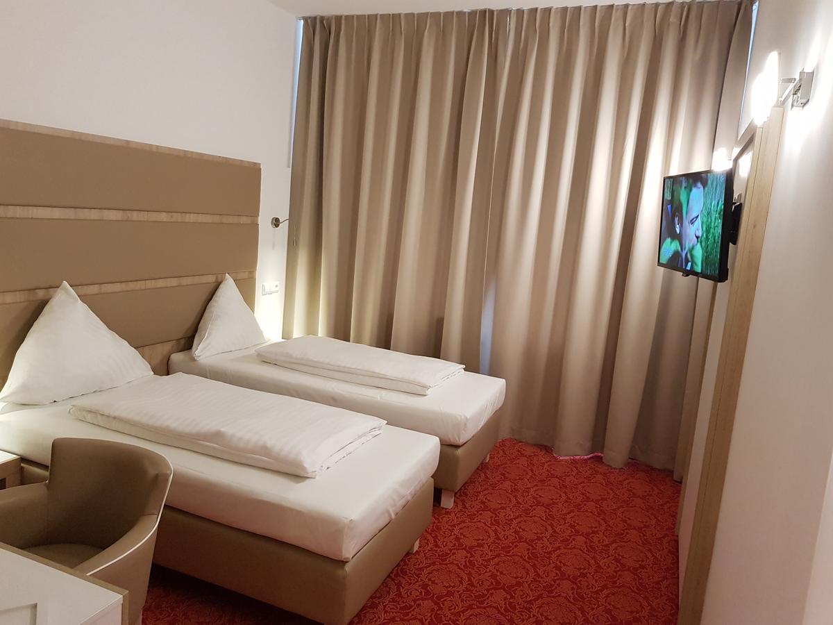 Confour Hotel Burgdorf  Extérieur photo